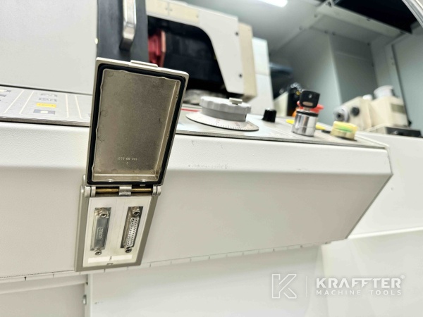 Rabljena CNC cilindrični brusilni stroj preciznost JONES & SHIPMAN Ultramat 650 Easy-B 90120 obdelava kovin