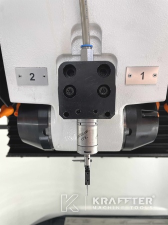 CNC stroj za ostrenje orodij stroji za obdelavo kovine WALTER Helitronic Basic 90085
