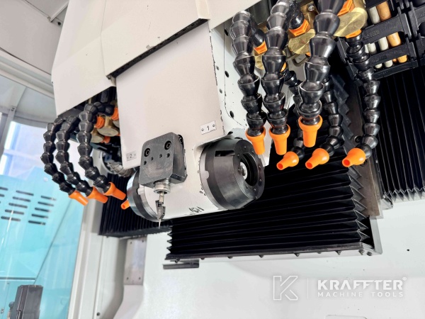 Rabljena CNC stroj za ostrenje orodij preciznost WALTER Helitronic Power Production 90148 obdelava kovin