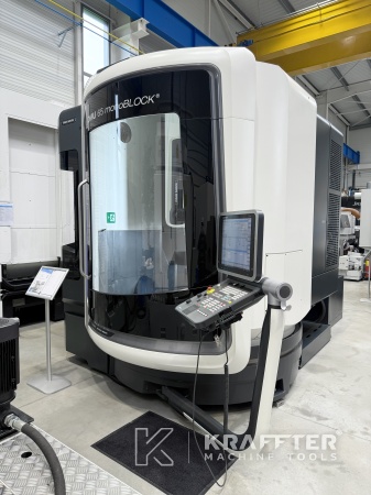 Rabljeni stroji za Obdelovalni center DMG MORI DMU 65 monoBLOCK osi 90170