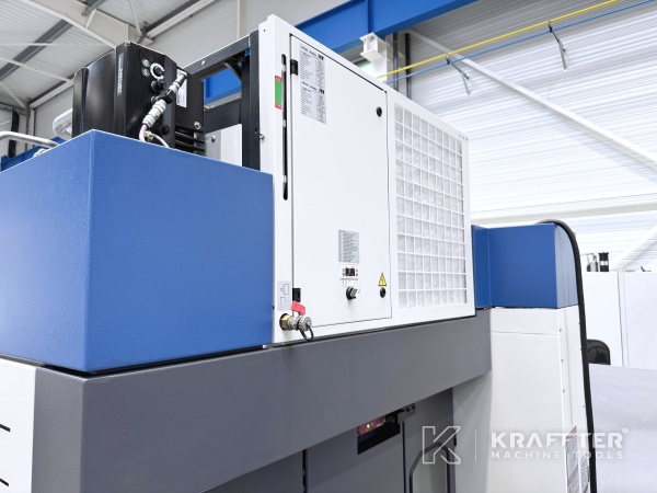 Obdelovalni center za obdelavo kovin za precizna mehanika GROB G350 90169