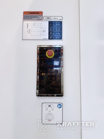 Obdelovalni center za obdelavo kovin za precizna mehanika MAZAK VTC 800/30SR 90187