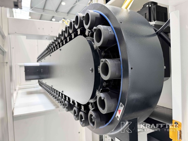 Natančna mehanika Obdelovalni center MAZAK Variaxis C-600 90161
