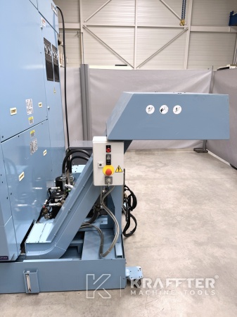 Transportni trak za odrezke na OKUMA Multus B400 90175