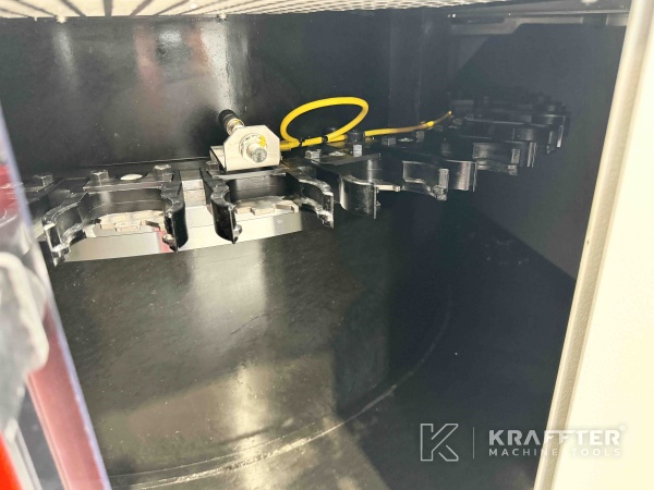 Prodaja Obdelovalni center HERMLE C40 U dynamic 90093 Stroji za obdelavo kovin - Kraffter