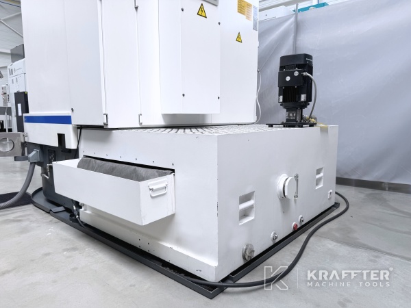 CNC stroj za ostrenje orodij Numerično krmiljeni WALTER Helitronic Power 90186 obdelava kovin
