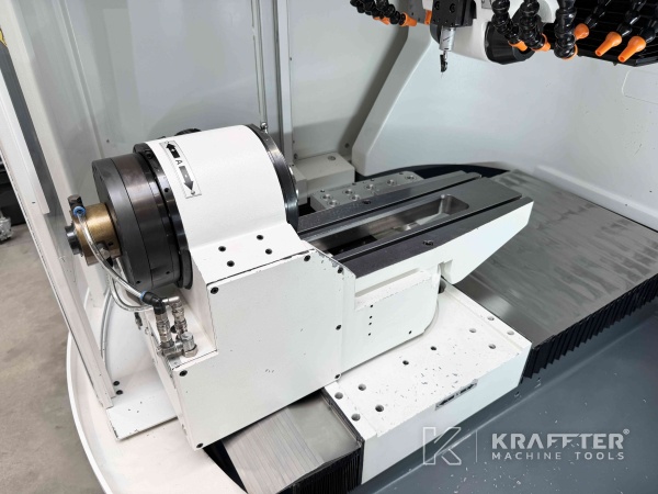 CNC stroj za ostrenje orodij za obdelavo kovin za precizna mehanika WALTER Helitronic Basic 90142