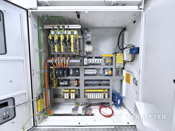 Industrijska električna omarica na WALTER Helitronic Power 90186