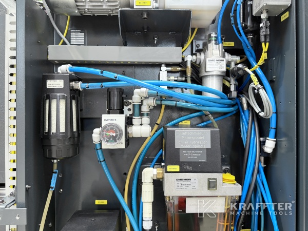 Obdelovalni center rabljena DMG MORI DMU 65 monoBLOCK 90170 destocking Evropa, Slovenija in mednarodno.