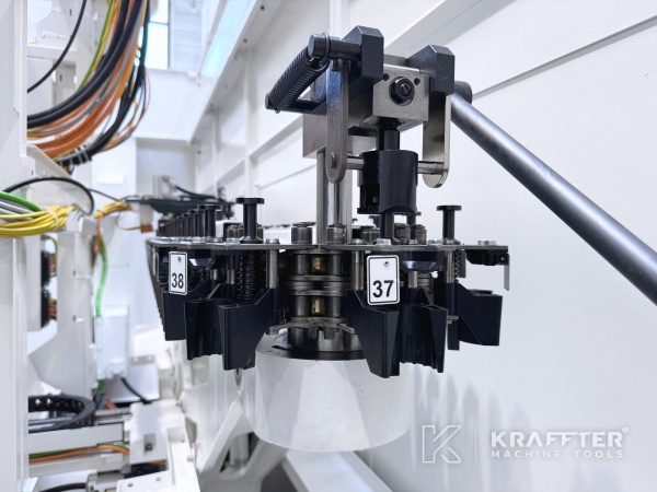 MAZAK VTC 800/30SR 90187 nadaljnja prodaja in pošiljanje po vsem svetu in mednarodno