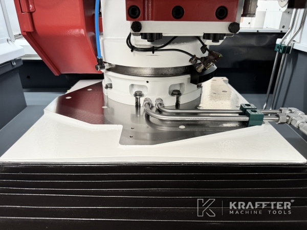 CNC cilindrični brusilni stroj rabljena STUDER S33 90149 destocking Evropa, Slovenija in mednarodno.