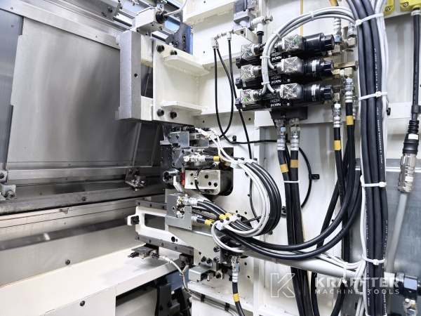 Prodaja Stružni in rezkalni center OKUMA Multus B400 90175 Stroji za obdelavo kovin - Kraffter