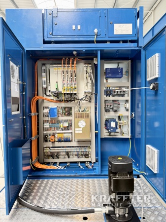 Industrijska električna omarica na WALTER Helitronic Power Regrinder 90159