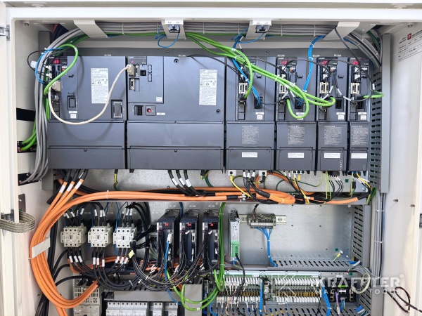 Električna omarica za industrijski stroj MAZAK VTC 800/30SR 90187