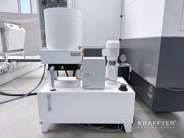 CNC cilindrični brusilni stroj digitalni rabljeni STUDER S31 90178 pri prodajalcu obdelovalnih strojev Kraffter