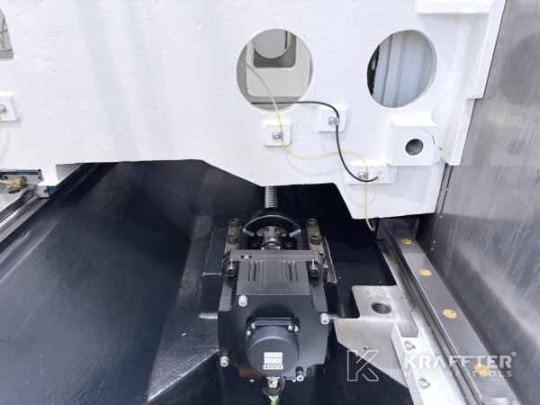 Natančna univerzalna stružnica MAZAK Mega Turn 900 90171 Rabljeni stroji za obdelava kovin