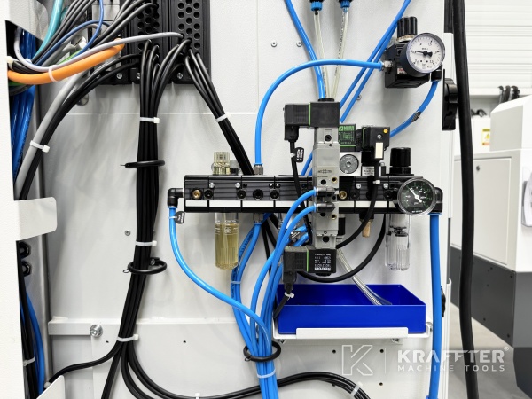 CNC cilindrični brusilni stroj Numerično krmiljeni STUDER S33 90177 obdelava kovin