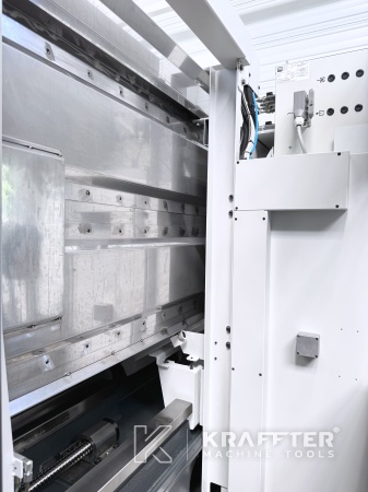 Natančna stružnica za kovino BIGLIA B750-YS 90183 pri Kraffter Machine Tools