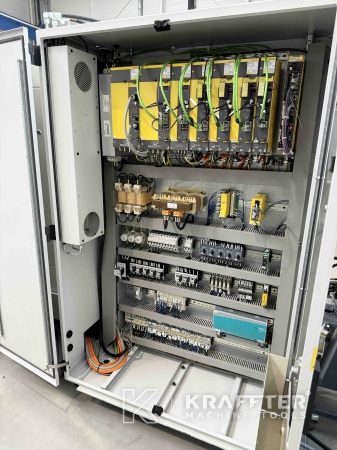 Električna omarica za industrijski stroj BENZINGER TNI B6 90116