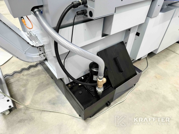 Stružnica z drsno glavo za prodajo STAR SR32 J Type N 90077 rabljena strojna orodja