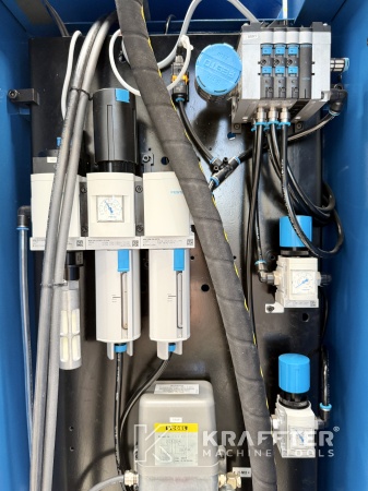 Rabljena CNC stroj za ostrenje orodij preciznost WALTER Helitronic Power Regrinder 90159 obdelava kovin