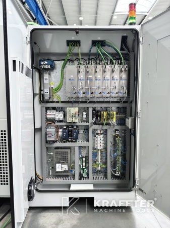 Industrijska električna omarica na ANCA FX5 linear 90164