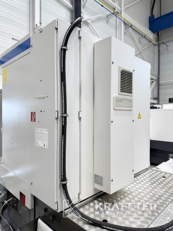 CNC stroj za ostrenje orodij Numerično krmiljeni WALTER Helitronic Power Diamond 90157 obdelava kovin