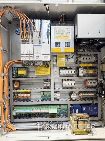 Industrijska električna omarica na WALTER Helitronic Power Diamond 90157