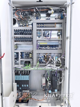 Industrijska električna omarica na GROB G350 90169