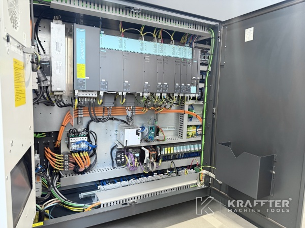 Industrijska električna omarica na DMG MORI DMU 65 monoBLOCK 90170