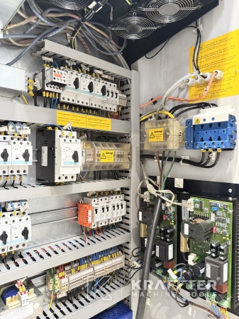 Rabljena CNC stroj za ostrenje orodij preciznost WALTER Helitronic Power Diamond 90157 obdelava kovin