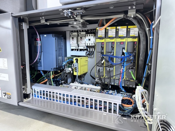 Industrijska električna omarica na AMADA Techster 84 90162