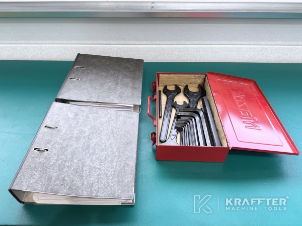 Uporabniški priročniki za CNC Vertikalne stružnice MAZAK Mega Turn 900 90171