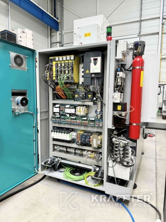 Industrijska električna omarica na SCHNEEBERGER Norma NGC 90111