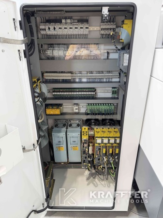 Industrijska električna omarica na STUDER S33 90137