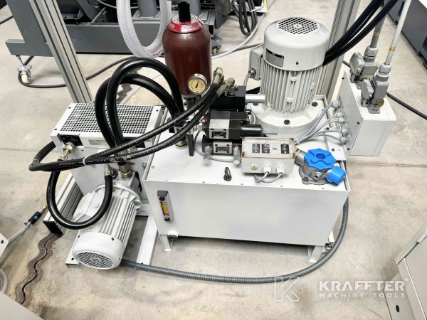 Koordinatni brusilni stroj CNC Numerično krmiljeni HAUSER S40-400 90123 obdelava kovin