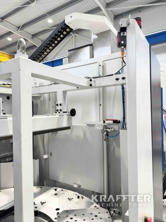 Mehanska obdelava z Obdelovalni center rabljenimi MIKRON UCP 600 Vario 90074
