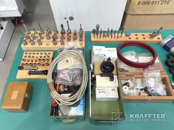 Koordinatni brusilni stroj CNC rabljena HAUSER S35-600 20689-994 destocking Evropa, Slovenija in mednarodno.