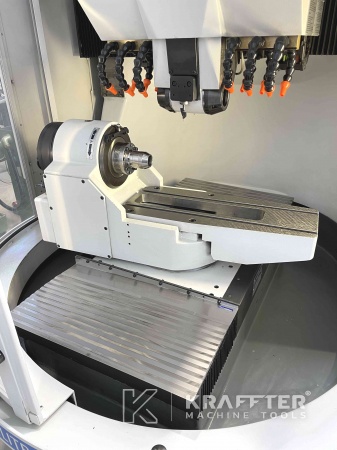 CNC stroj za ostrenje orodij digitalni rabljeni WALTER Helitronic Power 90076 pri prodajalcu obdelovalnih strojev Kraffter