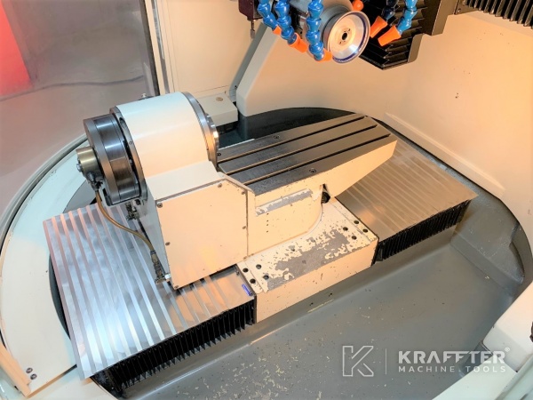 CNC stroj za ostrenje orodij za obdelavo kovin za precizna mehanika WALTER Helitronic Power 20689-969