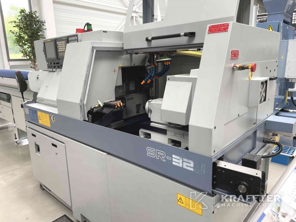 CNC stružnica z drsno glavo STAR SR-32 J 90070 za prodaja rabljena