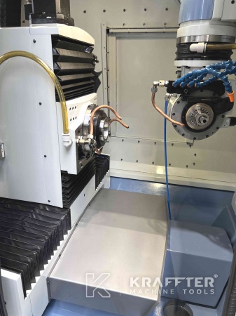 CNC stroj za ostrenje orodij ANCA GX7 90052 obdelovalni stroji za kovino slovenija