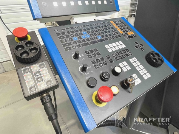 Krmilni pult na Obdelovalni center MIKRON HSM 800 20690-041