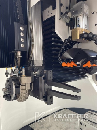 Natančna mehanika CNC stroj za ostrenje orodij WALTER Helitronic Basic 90085