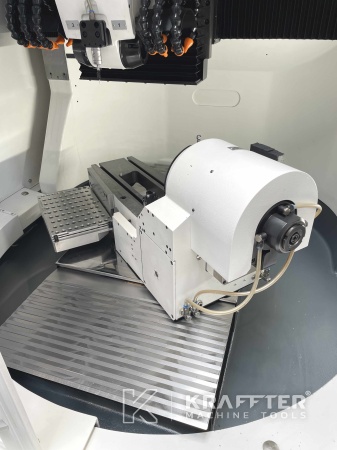 Mednarodni nakup in prodaja CNC stroj za ostrenje orodij WALTER Helitronic Basic 90085