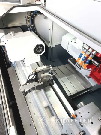 CNC cilindrični brusilni stroj rabljena STUDER Favorit CNC 20690-016 destocking Evropa, Slovenija in mednarodno.