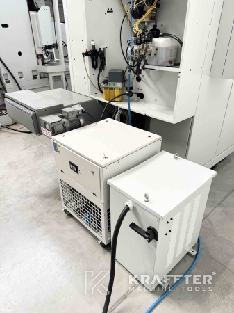 Obdelovalni center za obdelava kovin HERMLE C30U dynamic  osi 90086 