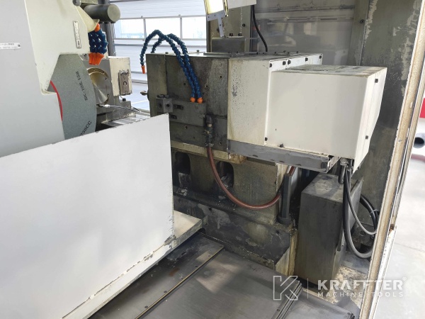 CNC cilindrični brusilni stroj Numerično krmiljeni OKUMA GP-26T II 20690-023 obdelava kovin