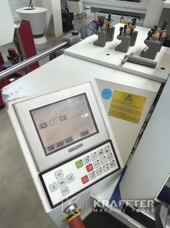 Mehanska obdelava z Ciklična stružnica rabljenimi SCHAUBLIN 225 20690-007