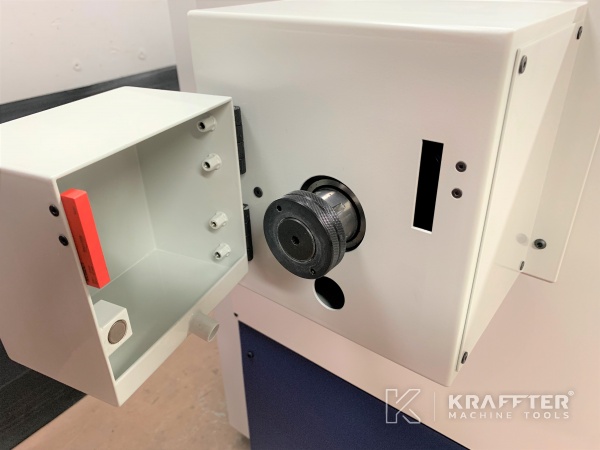 Stružnica CNC za prodajo SCHAUBLIN 225 TM-CNC 20689-943 rabljena strojna orodja